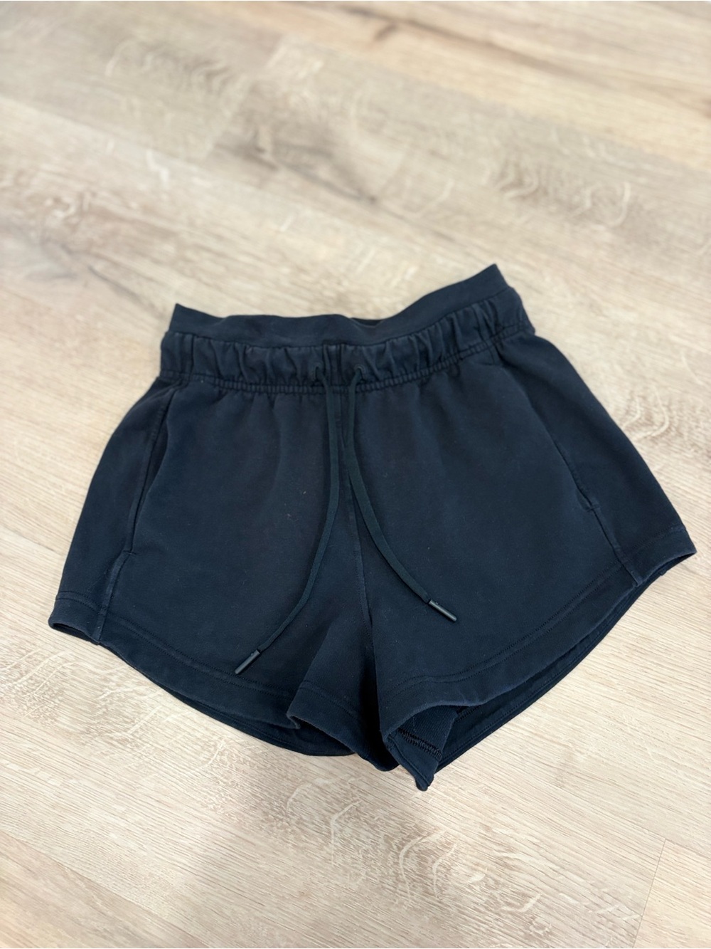 Lululemon Inner Glow Shorts Size 2